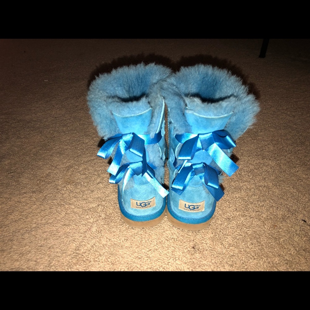 BLUE UGGS!!